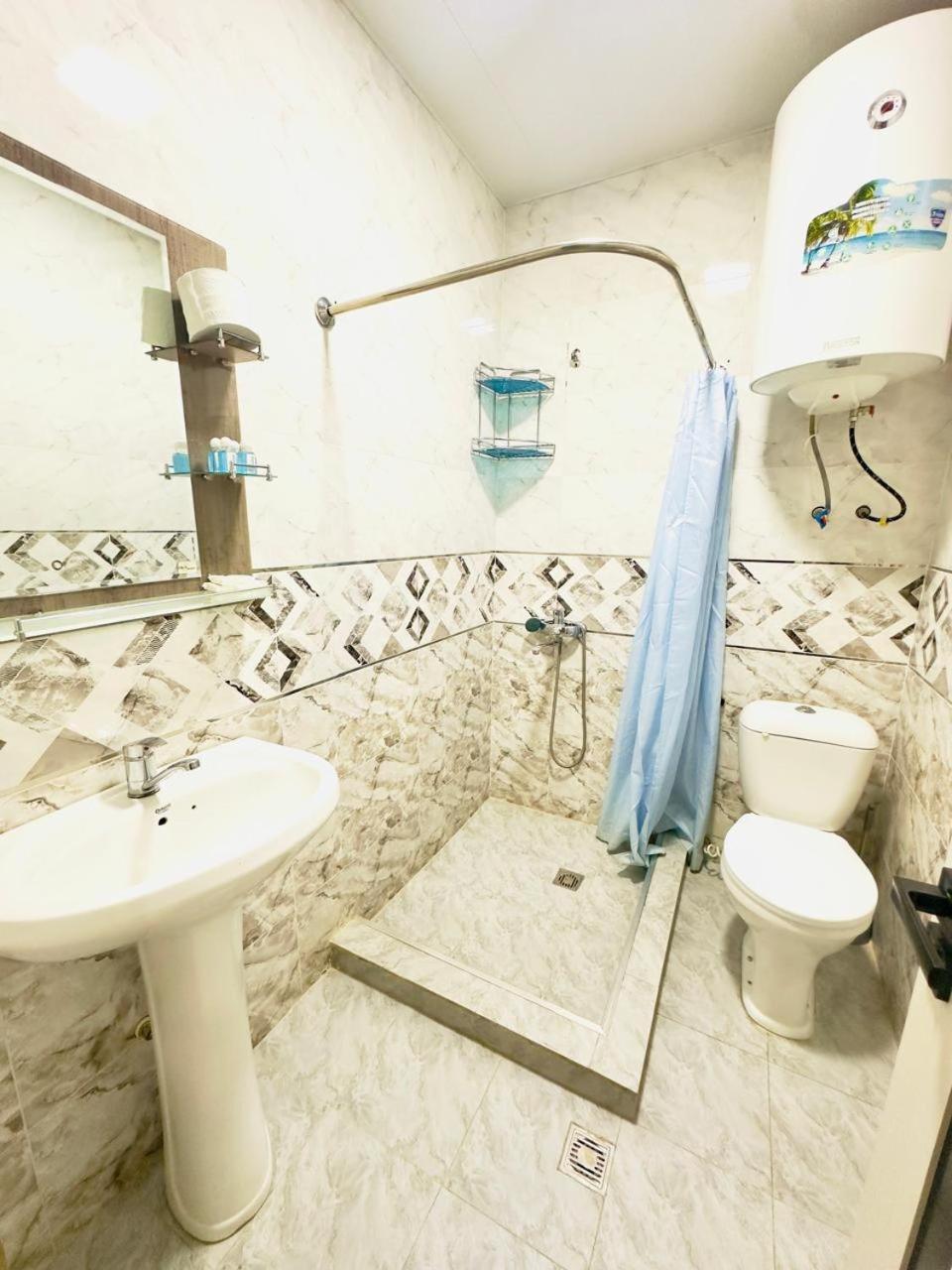 Greenway Hotel Tashkent Bagian luar foto